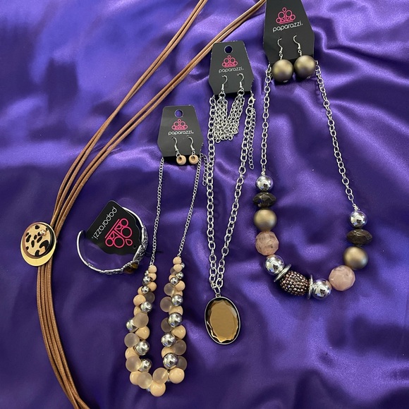 A Bit of Brown - Picture 1 of 9